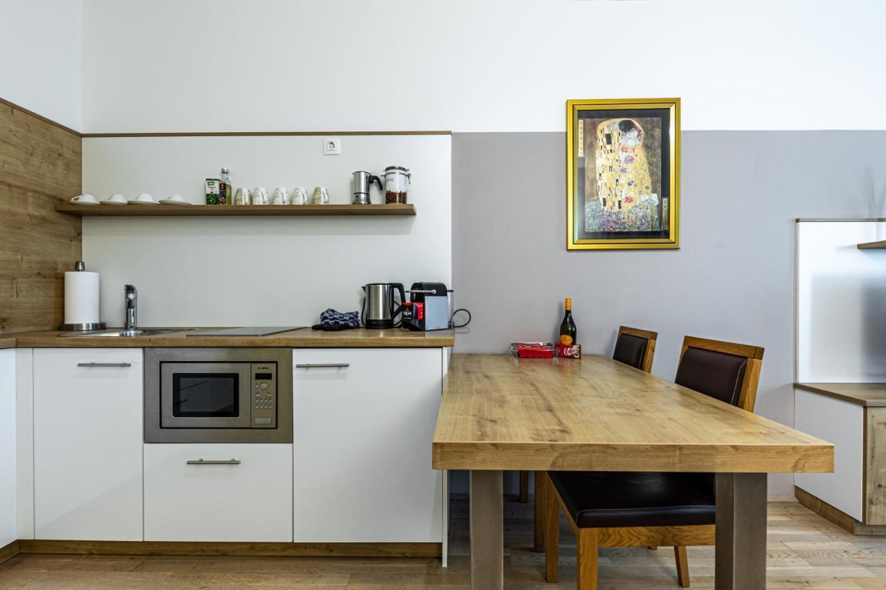 Christian Apartments Oper - Contactless Check In Wina Bagian luar foto